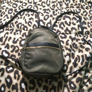 mini back pack